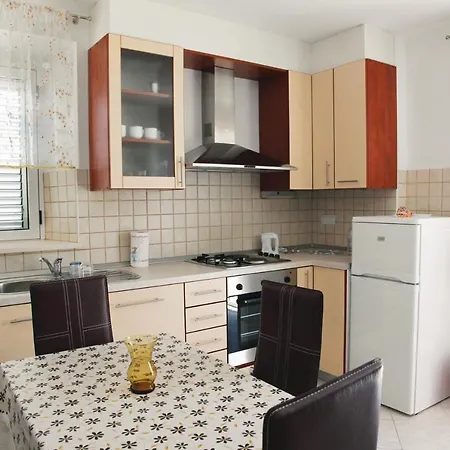 By The Sea - 6016 Apartman *